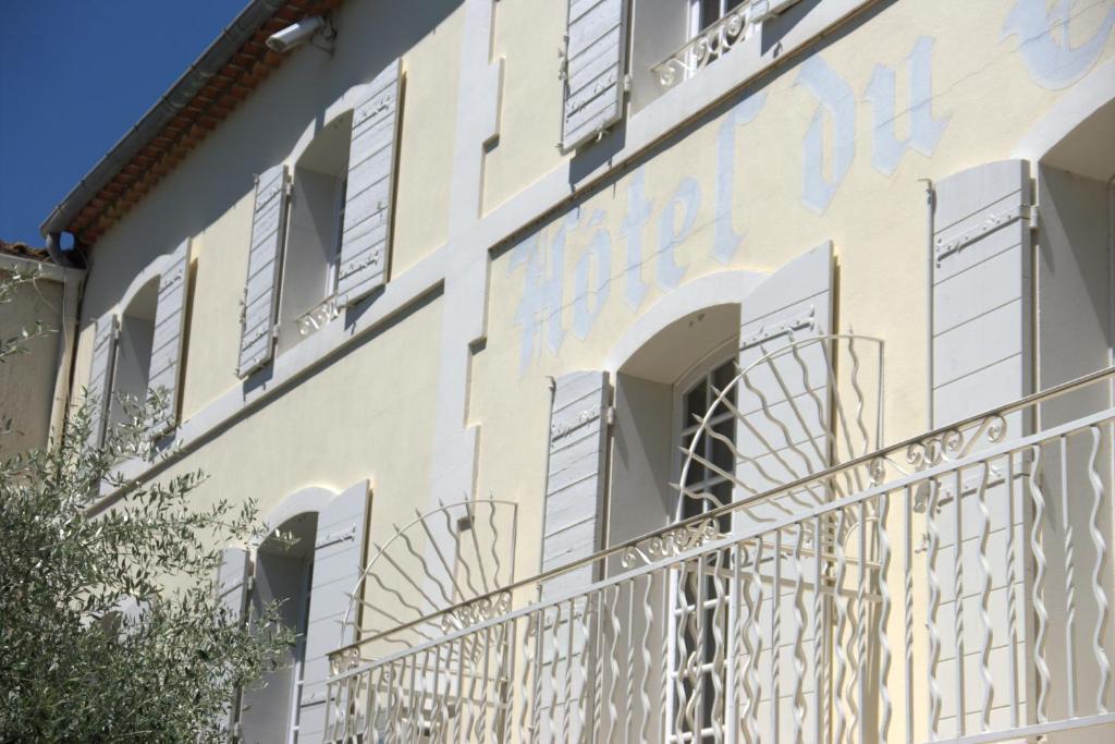 Hotel Du Cheval Blanc Saint-Rémy-de-Provence Exteriör bild